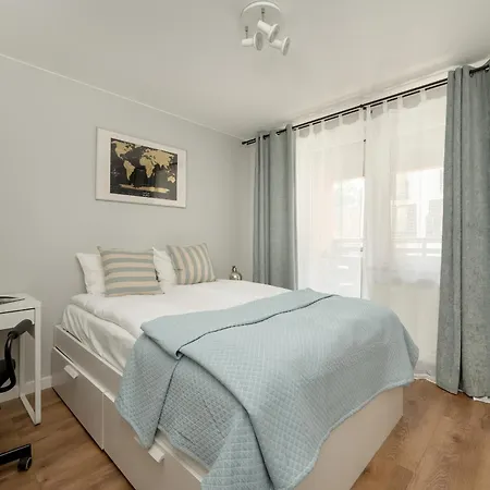 Jasny Z 2 Balkonami Partynice By Renters Apartamento Wrocław