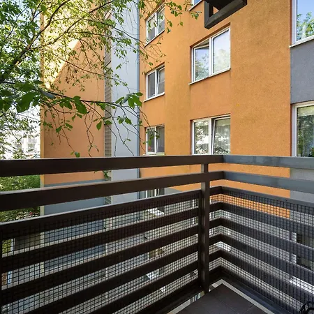 Jasny Z 2 Balkonami Partynice By Renters Apartamento Wrocław