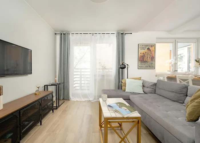 Jasny Z 2 Balkonami Partynice By Renters Wrocław