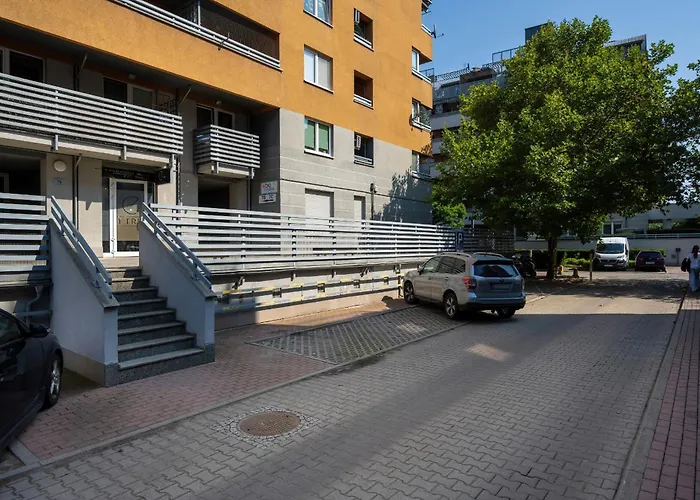 Jasny Z 2 Balkonami Partynice By Renters Apartament Wrocław