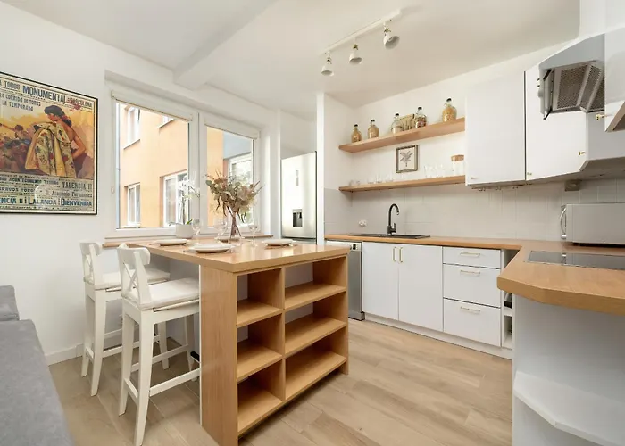 Jasny Z 2 Balkonami Partynice By Renters Apartament