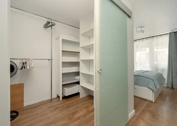 Jasny Z 2 Balkonami Partynice By Renters * Wrocław