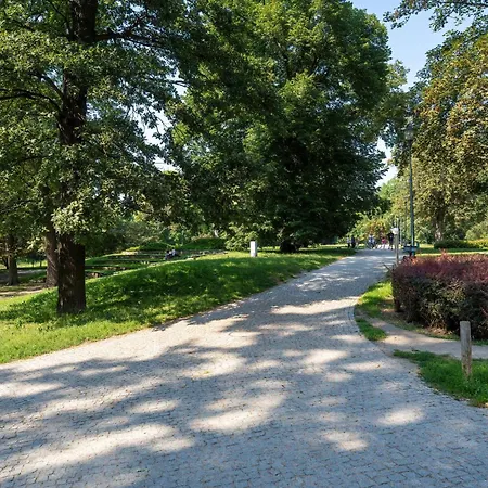 Appartamento Jasny Z 2 Balkonami Partynice By Renters Breslavia