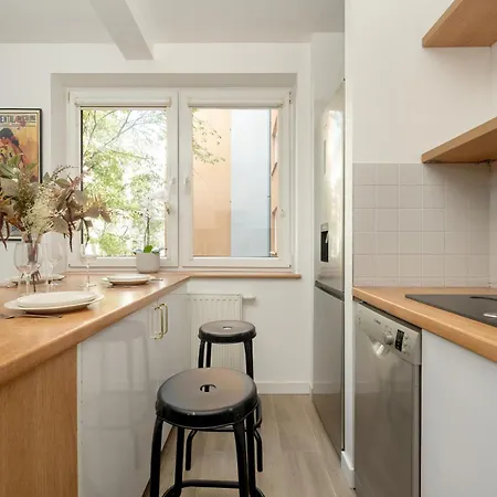 Jasny Z 2 Balkonami Partynice By Renters * Breslavia